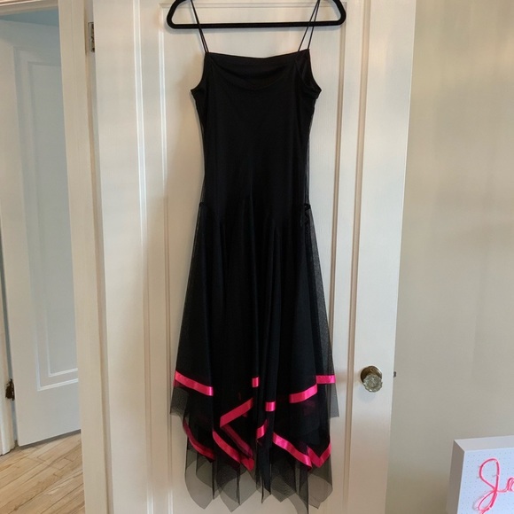 Vintage Y2K 🎀3/$15 Asymmetrical Mid Length Dress - Picture 2 of 2